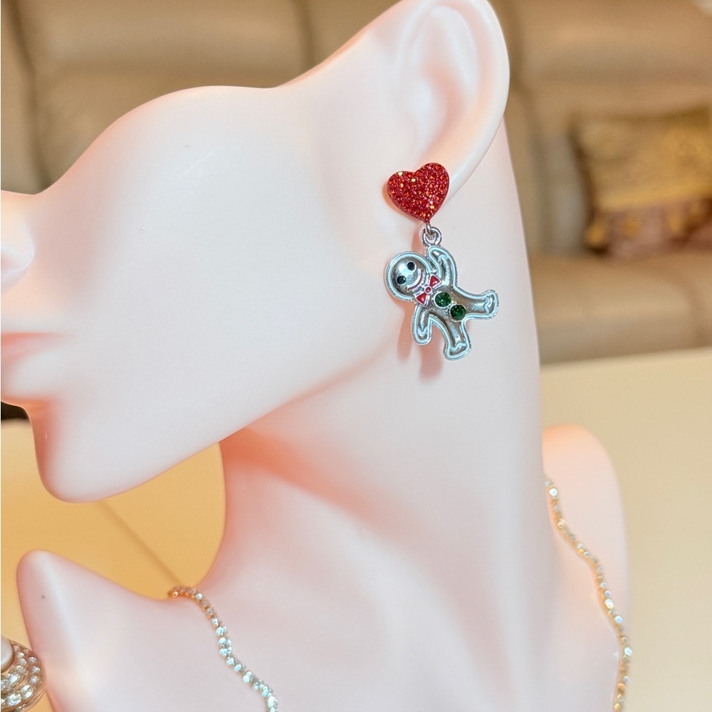 ⚜️ Silver Gingerbread Man Earrings with Red Hearts - Picture 2 of 9
